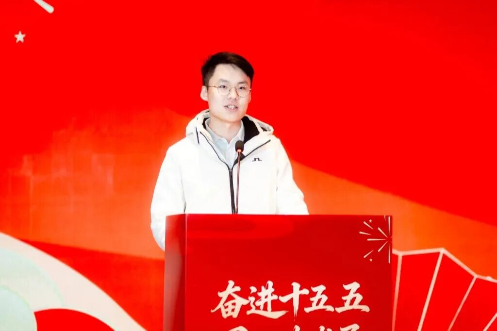 湯程霖：以創(chuàng)新錨定確定性，以實干扛起時代擔當